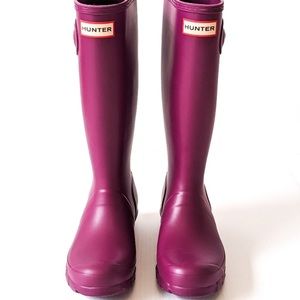 Brand new pair of Hunter tall boots kids